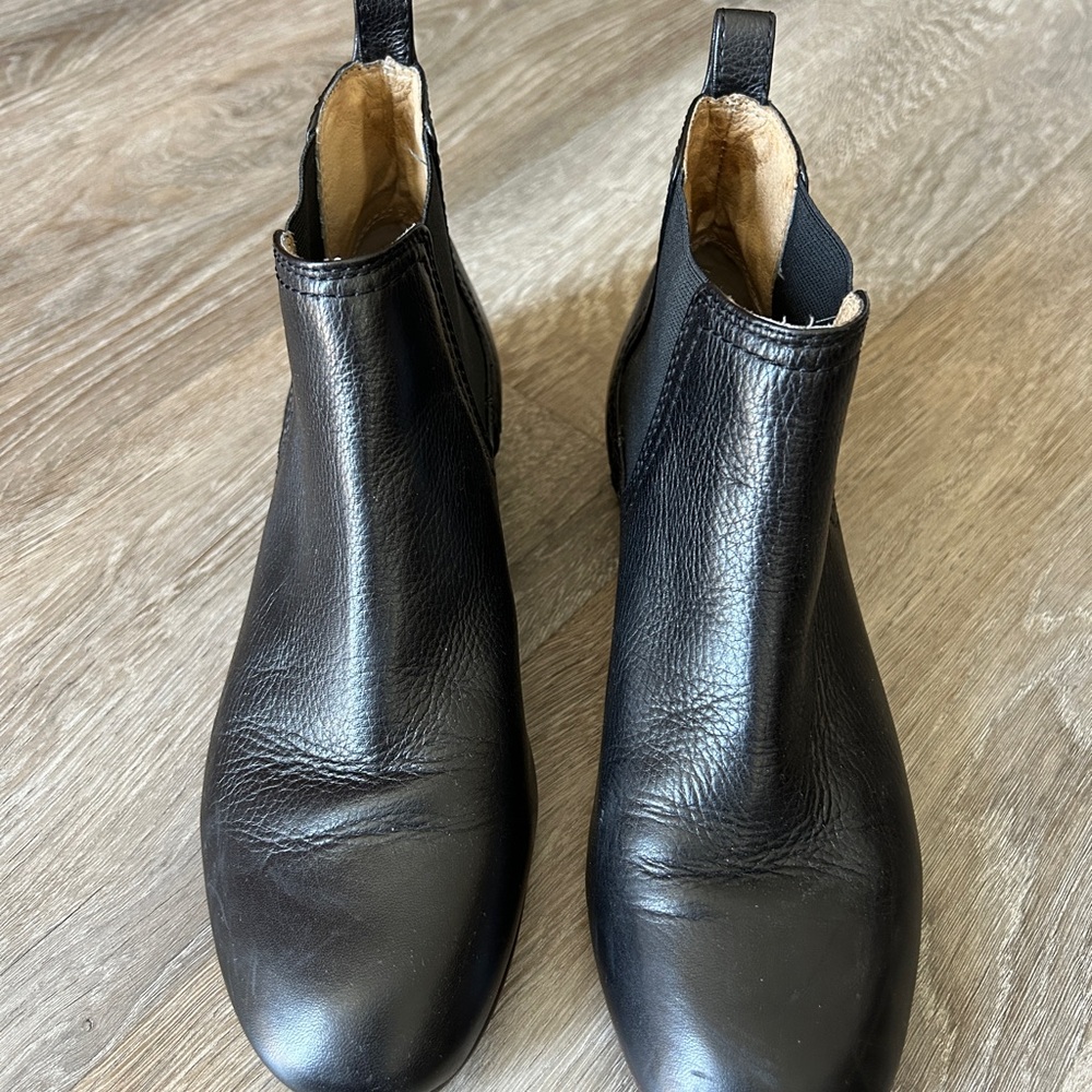 Frye womens Black Ankle Boots with Elastic Panels